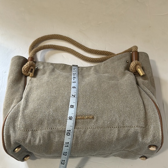 Michael kors bag - Picture 9 of 13